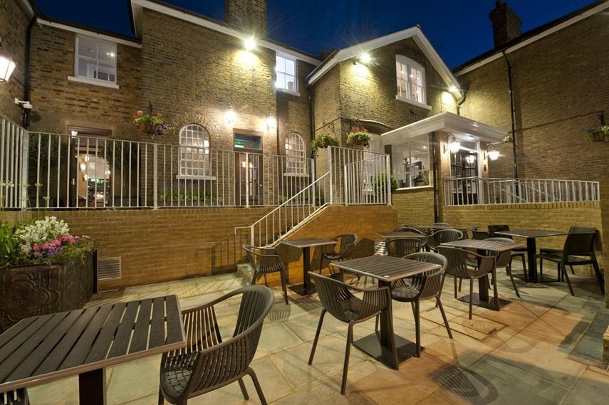 Hotel The Golden Hope Wetherspoon Sittingbourne Exterior foto