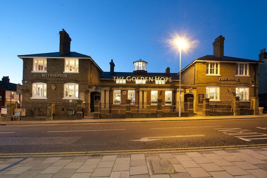 Hotel The Golden Hope Wetherspoon Sittingbourne Exterior foto